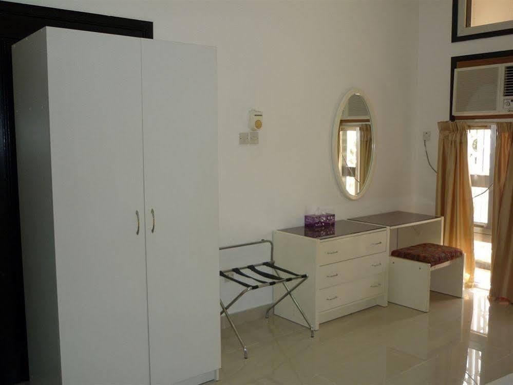 Qurum Beach Hotel Muscat Exterior foto