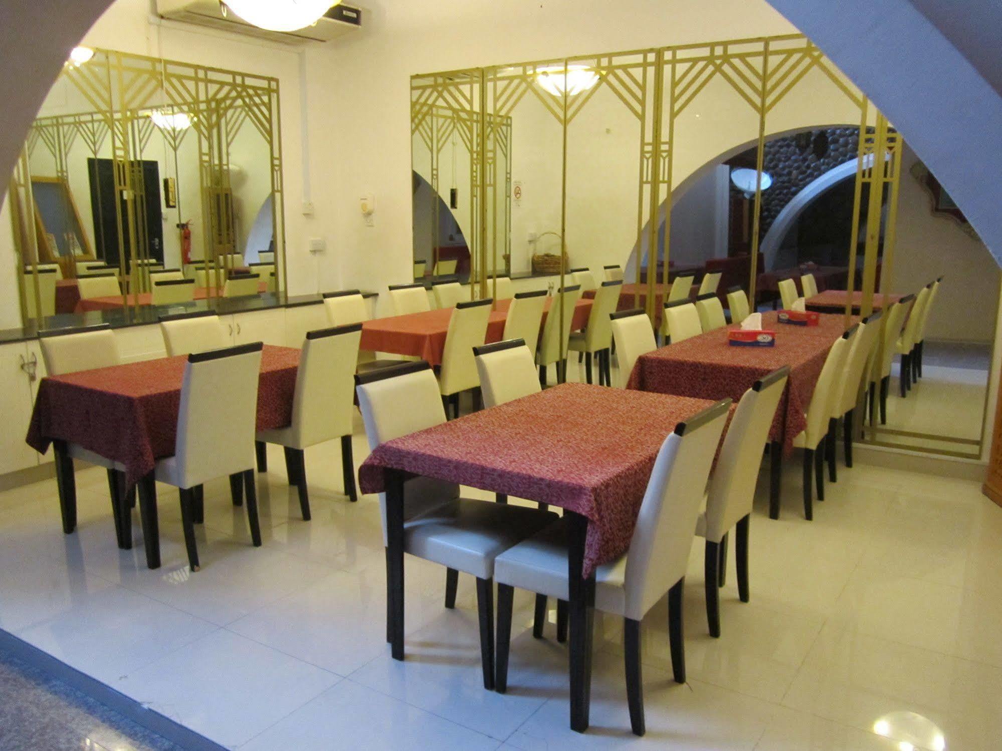 Qurum Beach Hotel Muscat Exterior foto